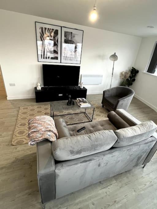 Luxurious City View Apartment In Salford Manchester Eksteriør bilde